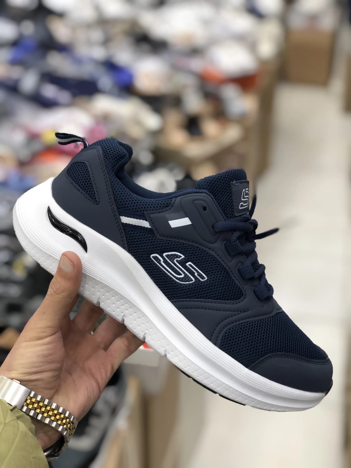 skechers